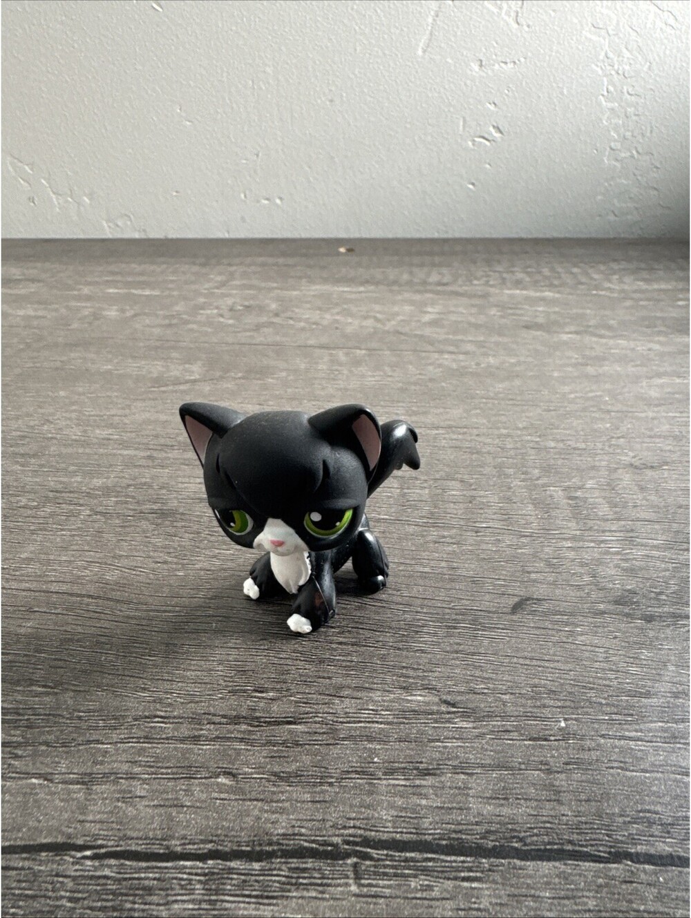AUTHENTIC LPS Littlest Pet Shop #55 Angora Cat Black White Tuxedo Green Eyes